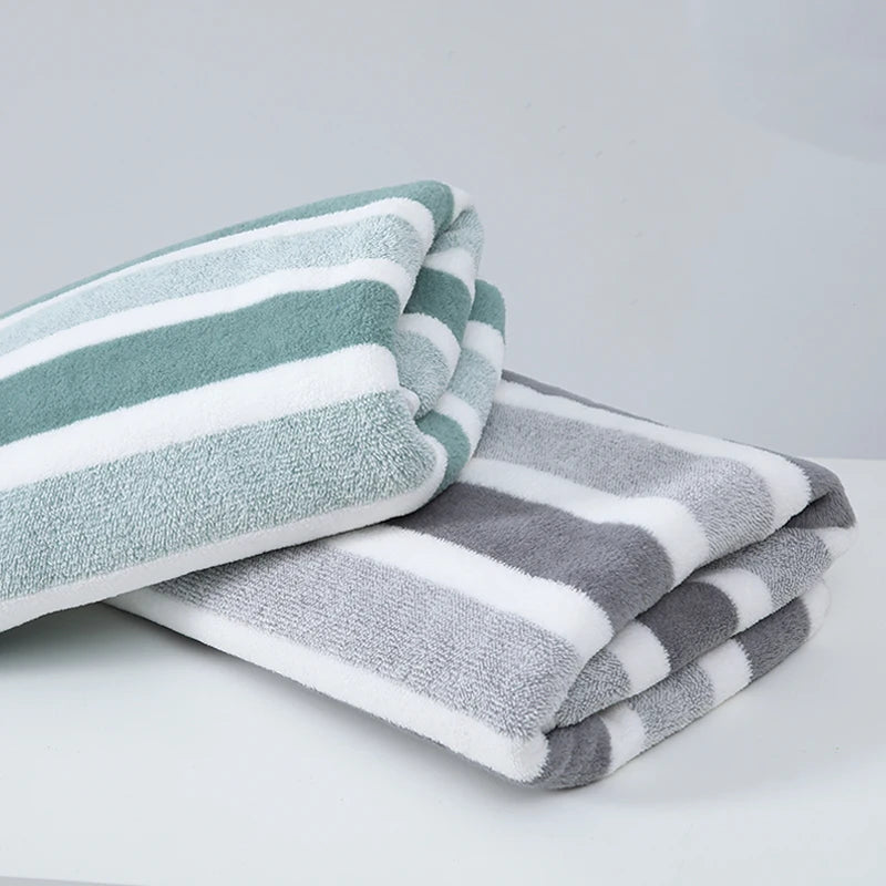 Soft and Absorbent Bath Towel for Home