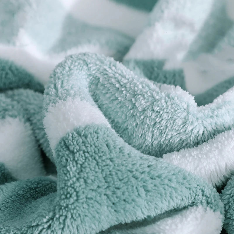 Soft and Absorbent Bath Towel for Home